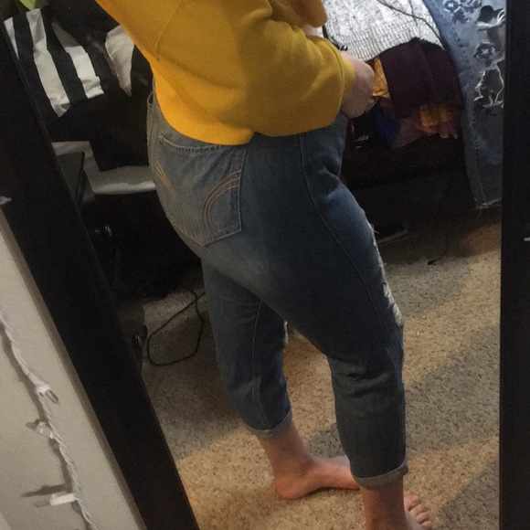 Ripped boyfriend jeans - Picture 2 of 6